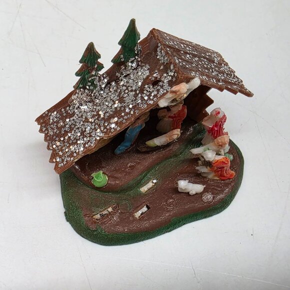 Vintage Miniature Nativity Scene Light Cover Stable & Figurines Plastic Hong Kon - Picture 6 of 8